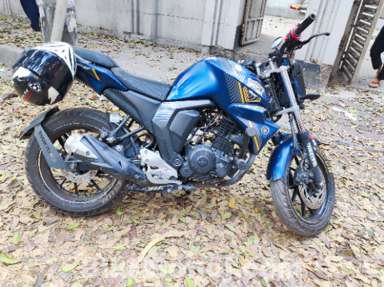 Yamaha Fzs v2